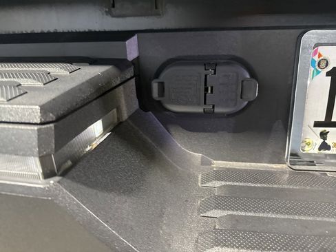 Used 2022 Toyota Tundra SR5 image 24