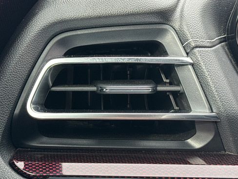 Used 2025 Chevrolet Traverse Z71 image 28