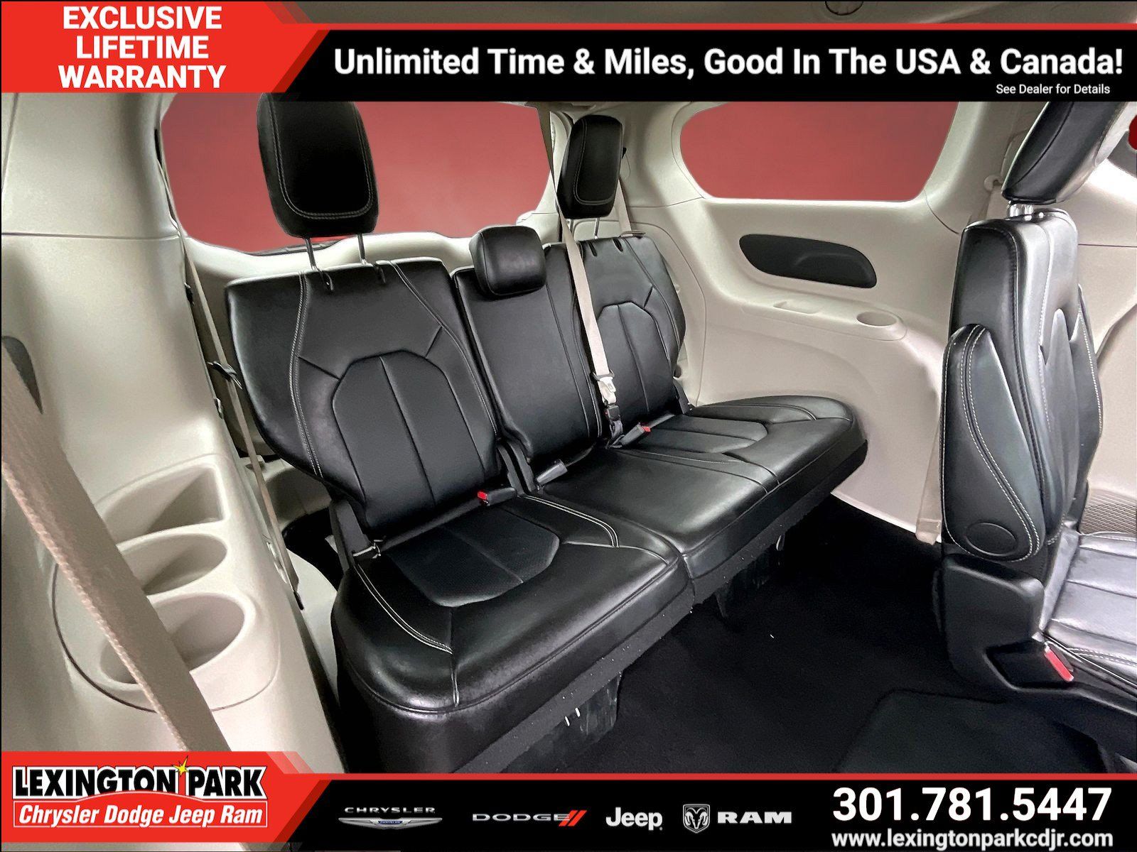 Used 2024 Chrysler Pacifica Touring-L FWD image 24