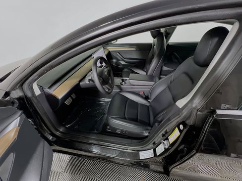 Used 2023 Tesla Model 3 Performance image 15