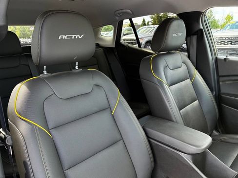 Used 2024 Chevrolet Trax ACTIV FWD image 24