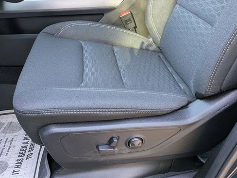 New 2026 RAM 1500 Big Horn w/ Night Edition image 4