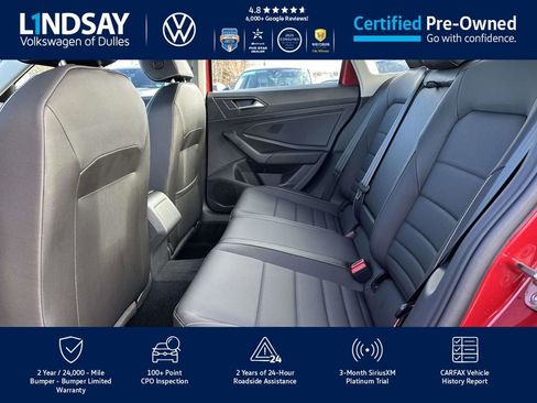 Certified 2024 Volkswagen Jetta SE w/ Panoramic Sunroof Package image 14