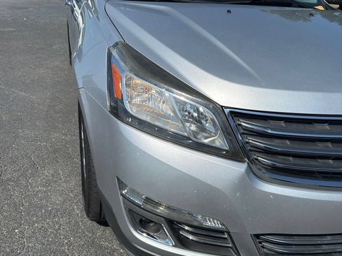 Used 2015 Chevrolet Traverse LTZ FWD image 26