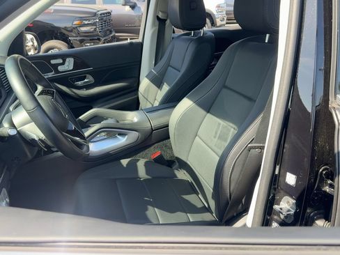 Used 2025 Mercedes-Benz GLE 450e 4MATIC image 11