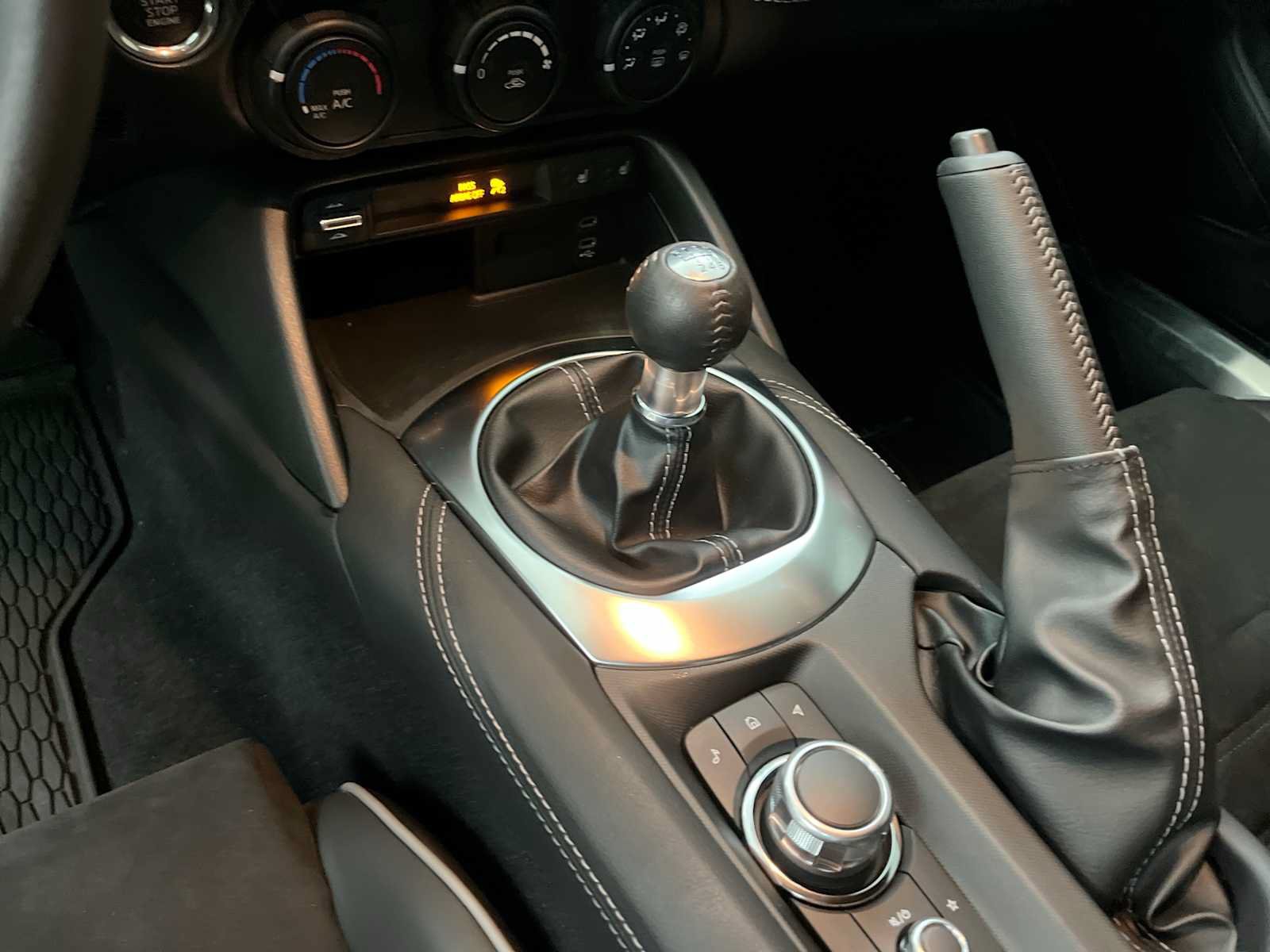 Used 2024 MAZDA MX-5 Miata RF Club w/ Interior Package RWD image 26
