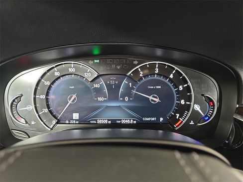Used 2019 BMW 540i xDrive w/ Convenience Package image 22