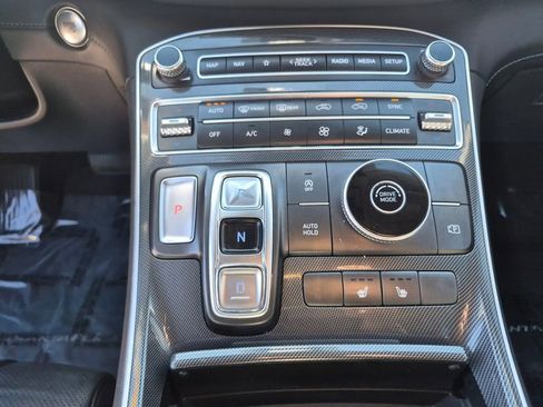 Used 2021 Hyundai Santa Fe SEL w/ Convenience + Premium Package image 13