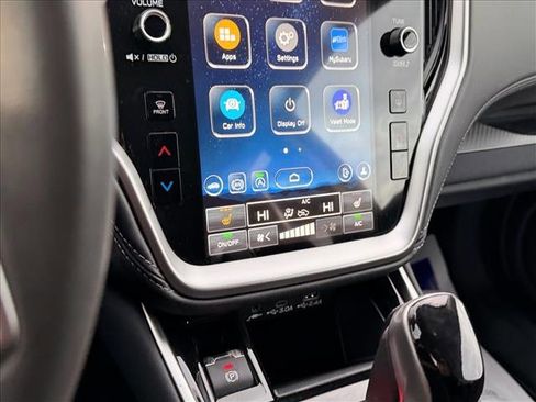 Used 2025 Subaru Outback Premium image 20