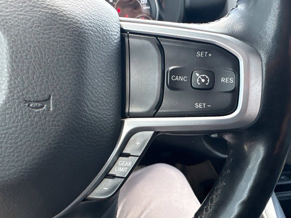 Used 2019 RAM 1500 Big Horn AWD/4WD image 30
