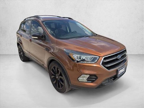 Used 2017 Ford Escape Titanium FWD image 7