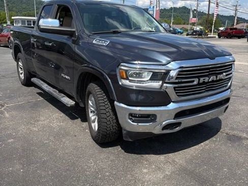 Used 2019 RAM 1500 Laramie AWD/4WD image 2