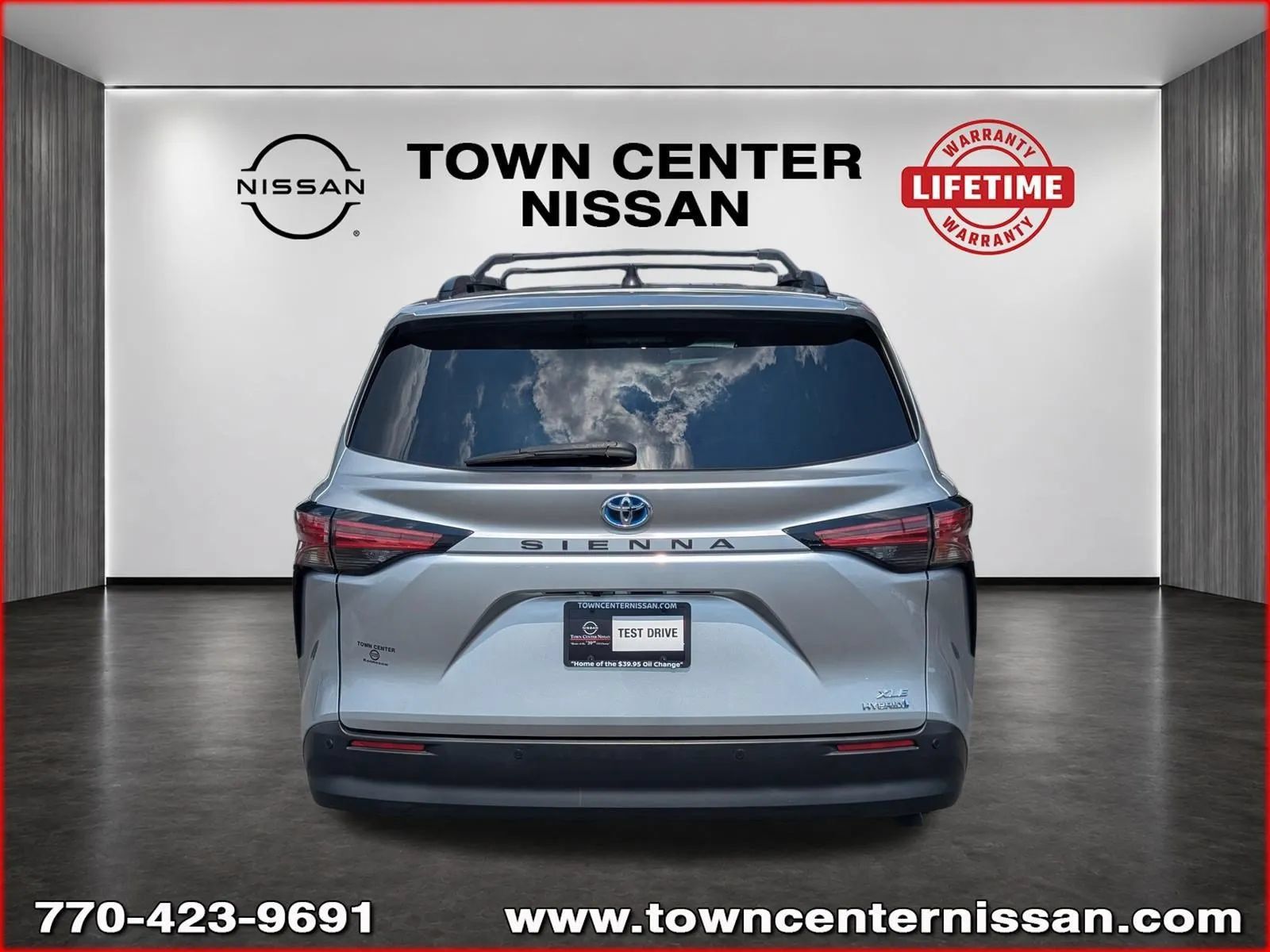 Used 2022 Toyota Sienna XLE FWD image 6
