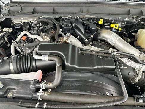 Used 2016 Ford F250 Lariat w/ Lariat Ultimate Package AWD/4WD image 32