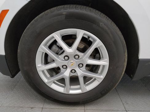 Used 2024 Chevrolet Equinox LT w/ LPO, Floor Liner Package FWD image 31