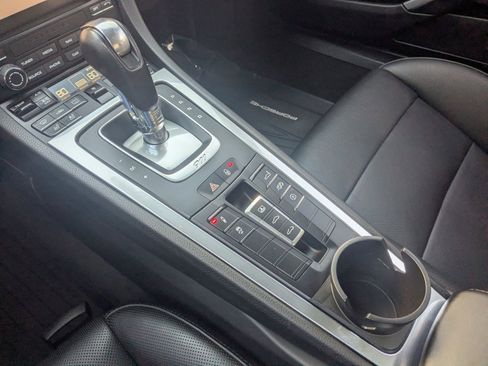 Used 2017 Porsche 911 Carrera S image 28