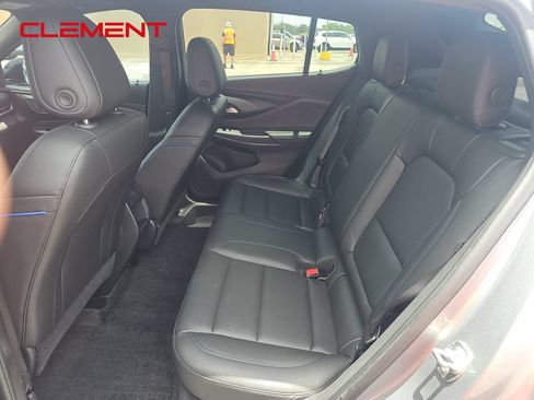 Used 2024 Buick Envista Sport Touring w/ Convenience I Package FWD image 4