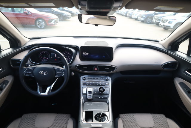 Used 2023 Hyundai Santa Fe SEL FWD image 12
