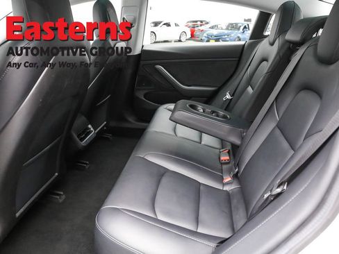 Used 2019 Tesla Model 3 Standard Range image 19