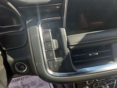 Used 2024 GMC Yukon XL AT4 w/ AT4 Premium Plus Package image 25