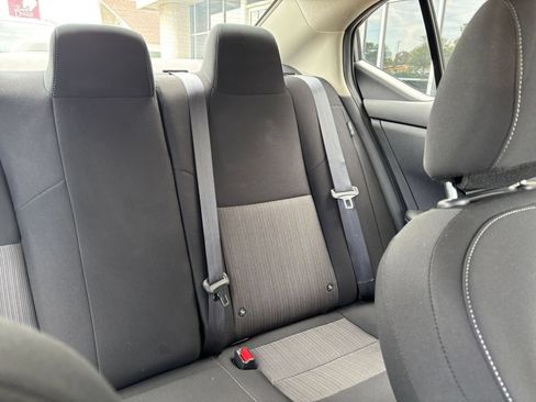 Used 2025 Nissan Sentra SV FWD image 30