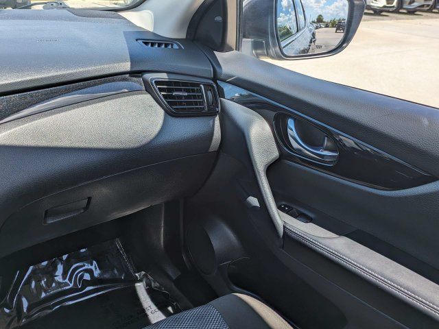 Used 2021 Nissan Rogue Sport SV FWD image 17