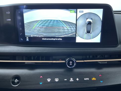 Certified 2025 Nissan Ariya AWD image 19
