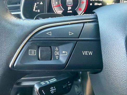 Used 2022 Audi Q8 Premium Plus image 36