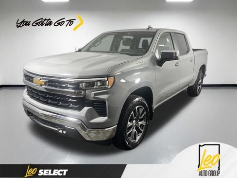 Used 2024 Chevrolet Silverado 1500 LT AWD/4WD image 1