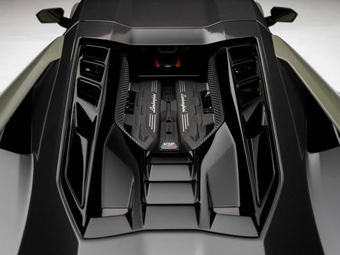 Used 2024 Lamborghini Revuelto AWD/4WD image 36