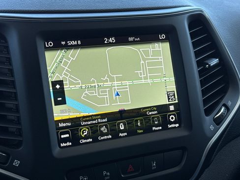 Used 2023 Jeep Cherokee Altitude Lux AWD/4WD image 19