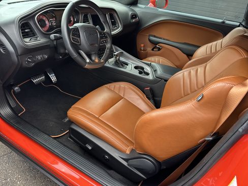 Used 2023 Dodge Challenger SRT Hellcat RWD image 7