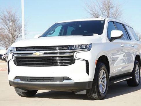 Used 2024 Chevrolet Tahoe LT AWD/4WD image 3