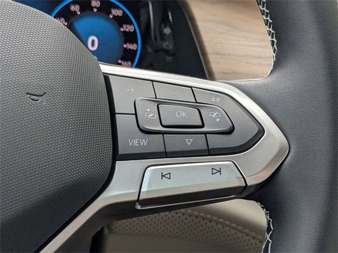 New 2026 Volkswagen Atlas SE image 30