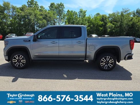 Used 2024 GMC Sierra 1500 AT4 w/ Technology Package AWD/4WD image 5