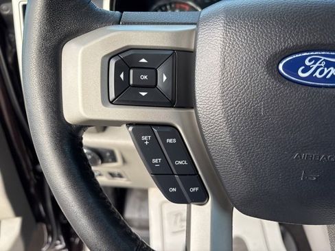 Used 2019 Ford F150 Lariat image 24