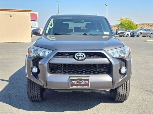 Used 2018 Toyota 4Runner SR5 Premium AWD/4WD image 6