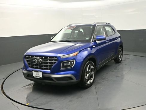 Used 2022 Hyundai Venue Limited FWD image 6