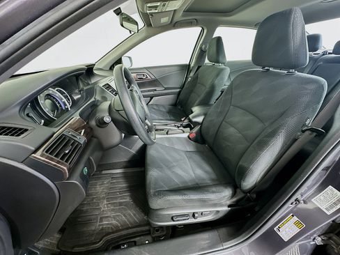 Used 2017 Honda Accord EX image 13