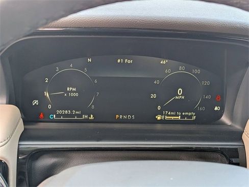 Certified 2023 Lincoln Nautilus Reserve image 17