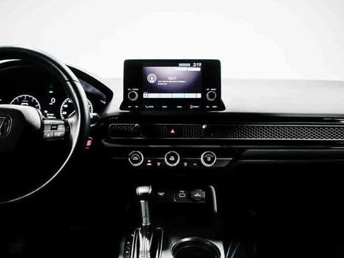 Used 2023 Honda Civic Sport image 12
