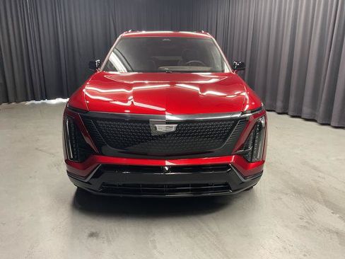 Used 2026 Cadillac Vistiq Sport w/ LPO, Floor Liner Package AWD/4WD image 8