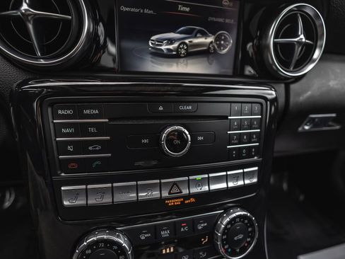 Used 2017 Mercedes-Benz SLC 300 image 16