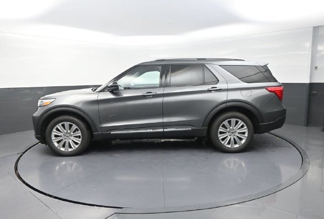 Used 2023 Ford Explorer Limited w/ Hybrid Equipment Group 310A AWD/4WD image 4