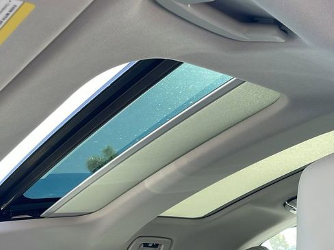 Used 2022 Porsche Panamera Platinum Edition image 28