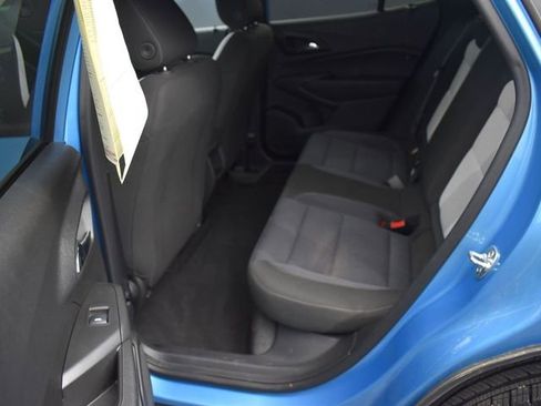 Used 2025 Chevrolet Trax RS w/ Driver Confidence Package FWD image 19