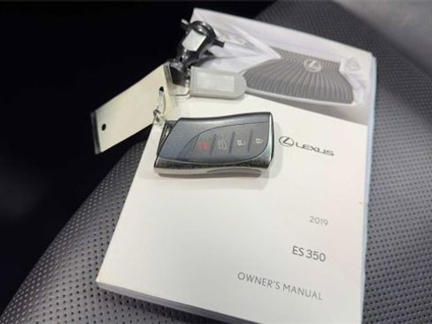Used 2019 Lexus ES 350 w/ Accessory Package 2 image 27