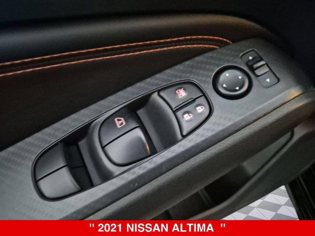 Certified 2021 Nissan Altima 2.5 SR w/ SR Premium Package AWD/4WD image 14