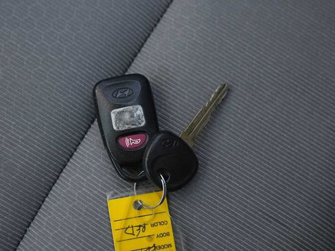Used 2018 Hyundai Elantra SEL FWD image 28
