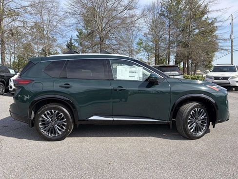New 2026 Nissan Rogue Platinum w/ Platinum Premium Package AWD/4WD image 2